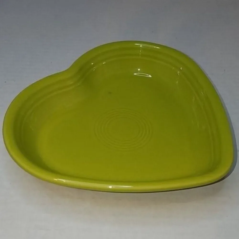 Fiestaware Fiesta Medium Heart Bowl Dish Lemongrass CONTAINER 19 OZ CERAMIC
